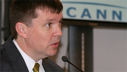 Pual Twomey Discussing the Future of ICANN in SFGate Interview